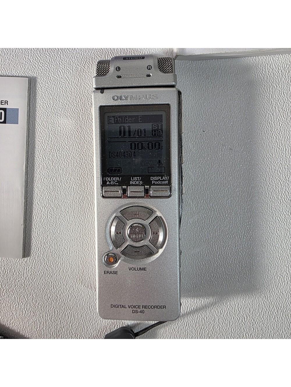 Olympus DS-40 Digital Voice Recorder W/Manual & Cord- Tested